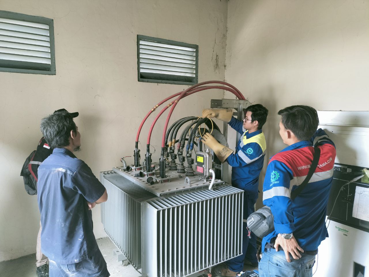 Maintenance Pupuk Indonesia dan Penggantian Kabel
