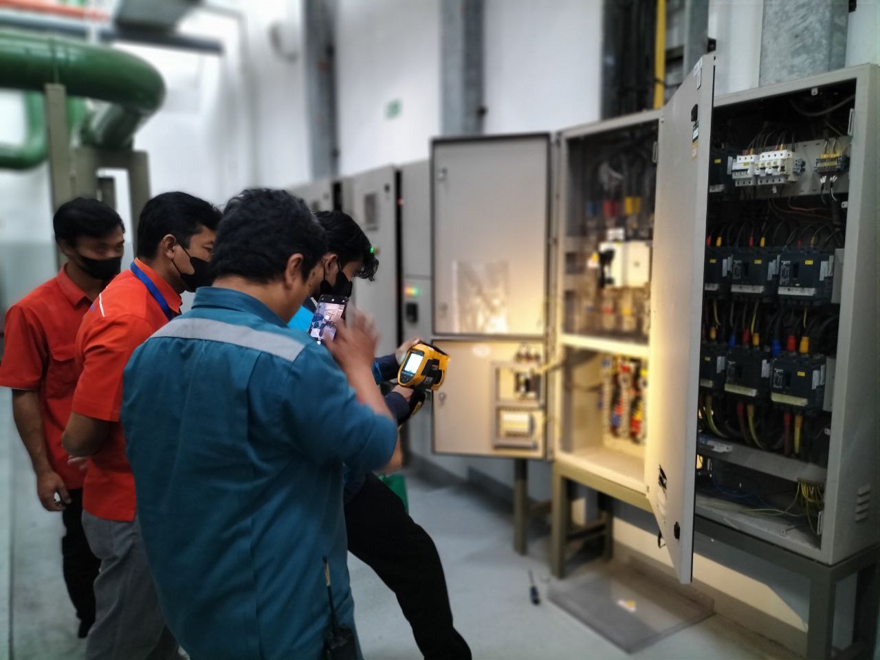 Thermography panel listrik aircontech indonesia