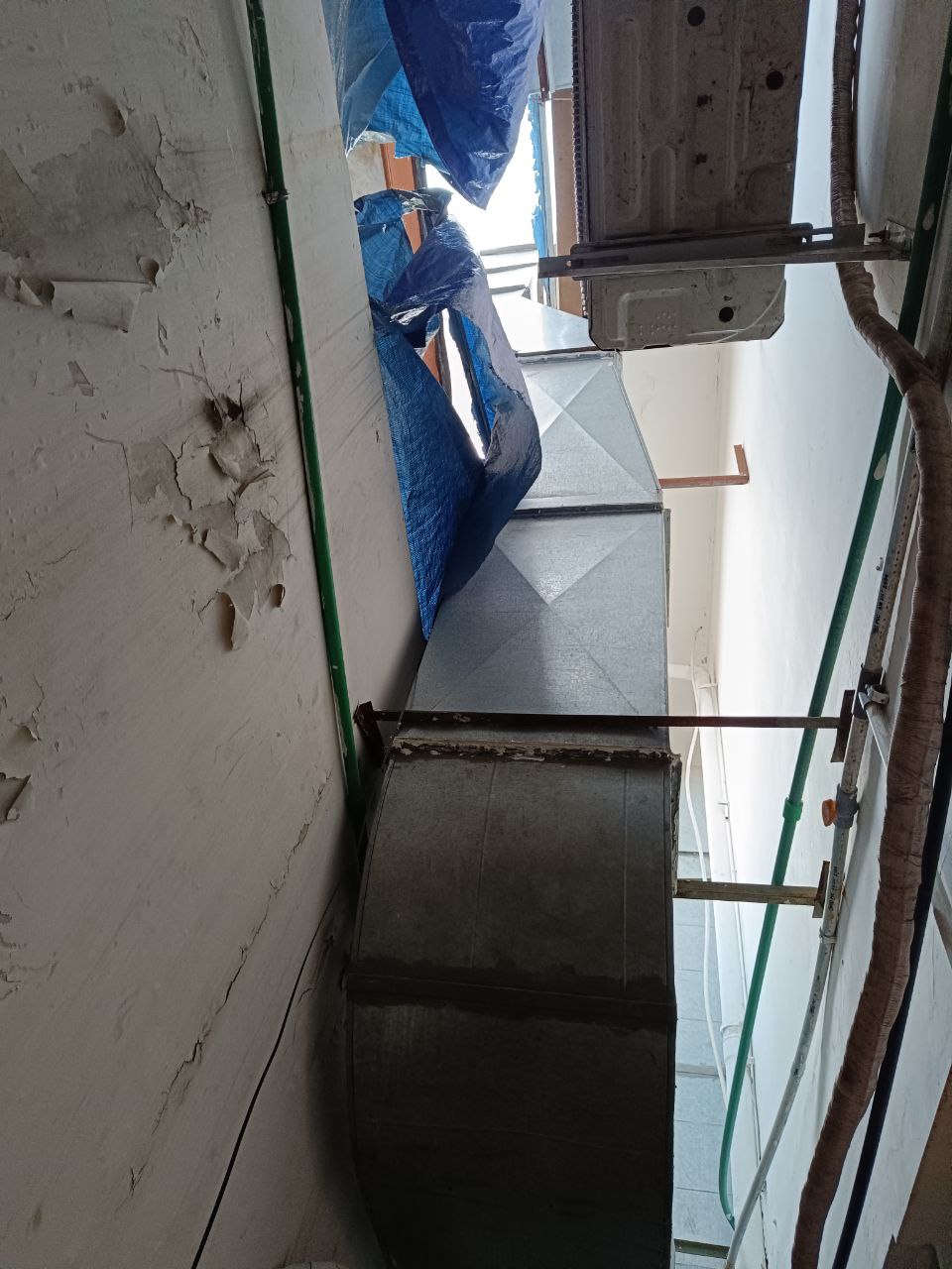 Cleaning kitchen ducting
