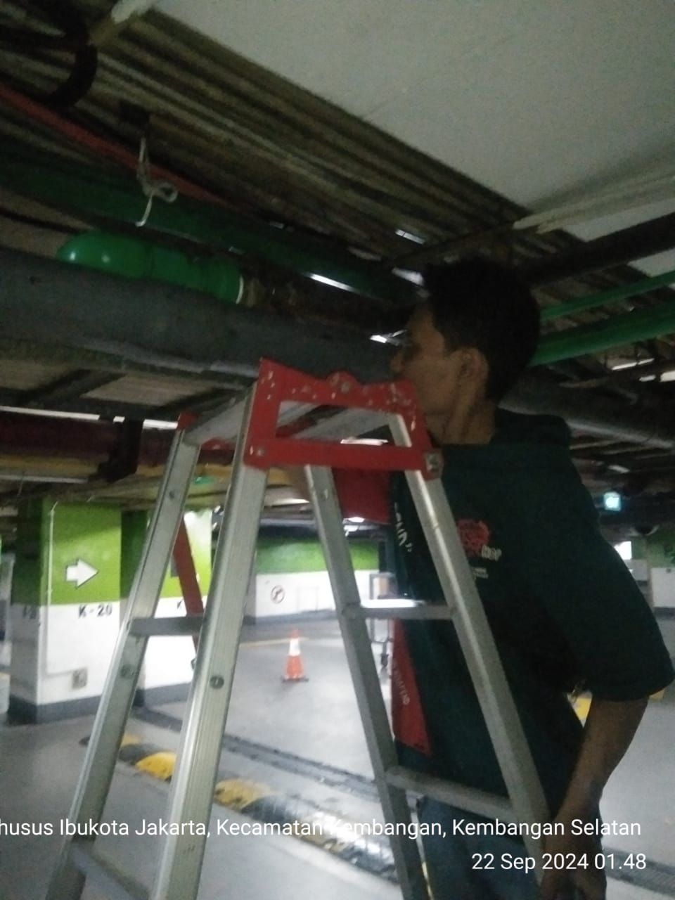 Instalasi pipa air bersih plaza indonesia
