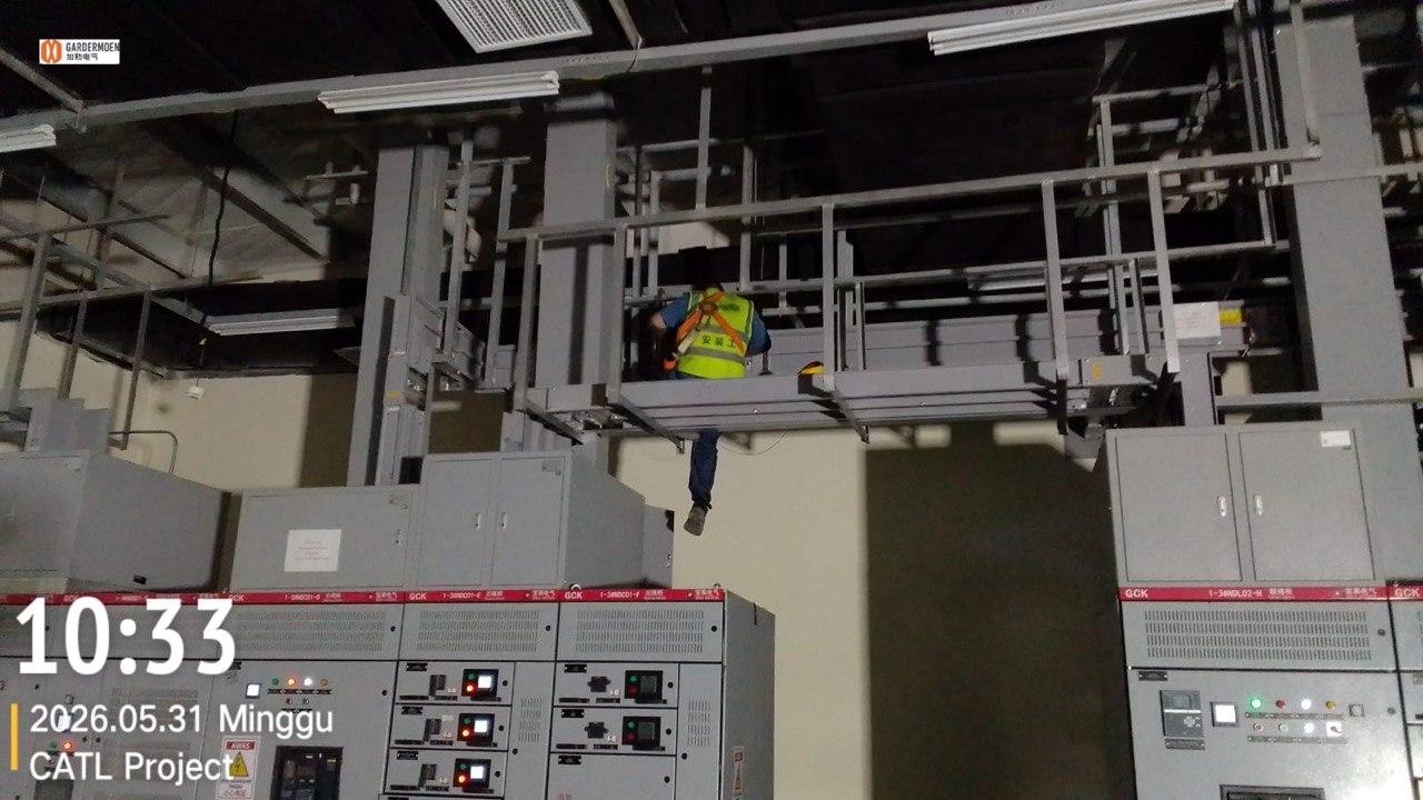 Instalasi busway riser