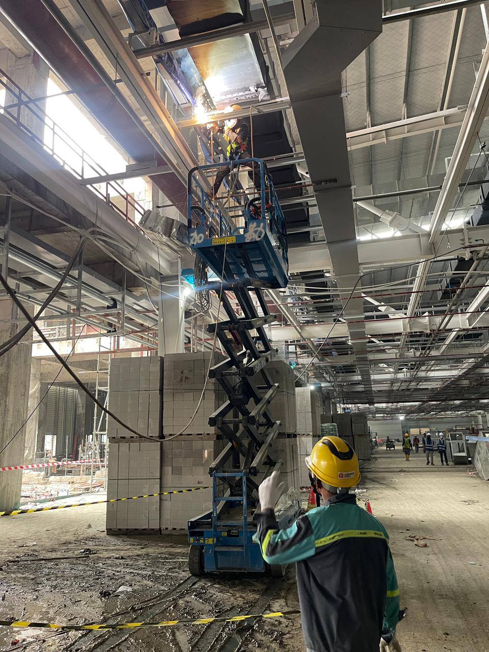 Integrasi panel listrik dan busduct